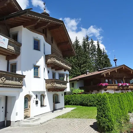 Bergzauber By Piaunddirk Tatil Evi